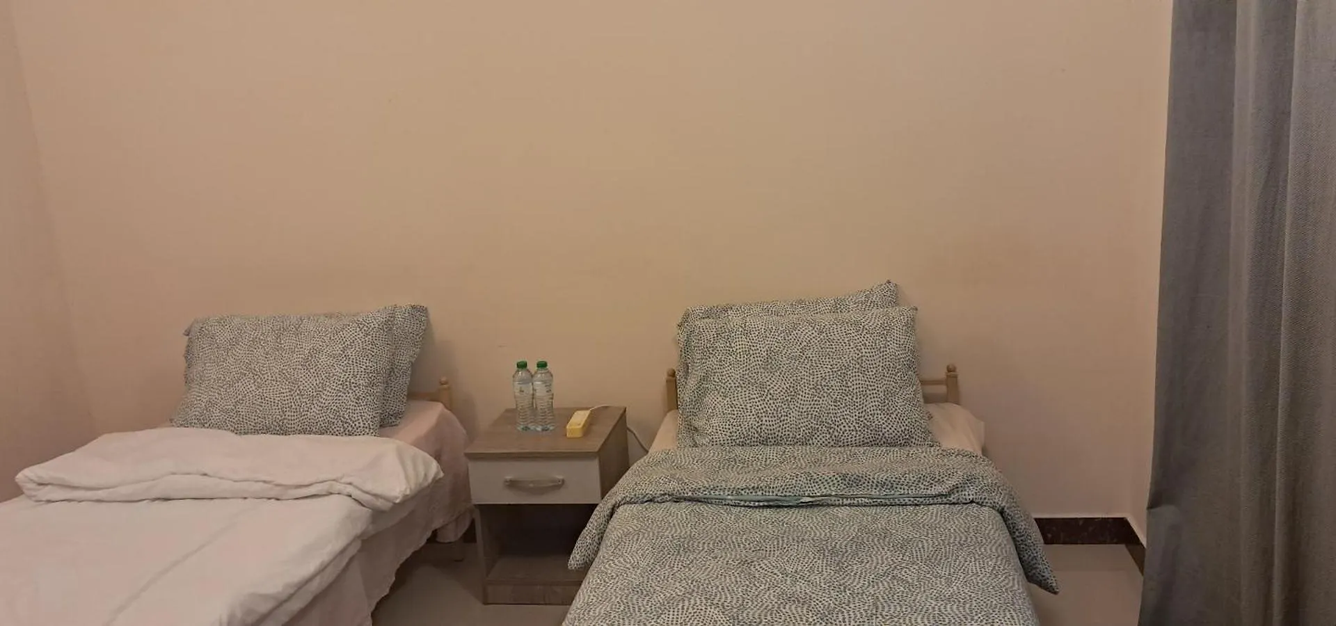 אכסניה אבו דאבי Top House Zayed Airport Auh איחוד האמירויות הערביות